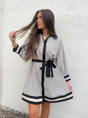nia dress