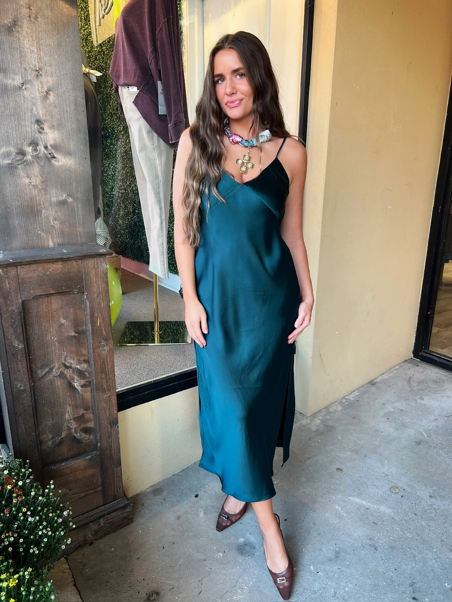junction satin midi in emerald