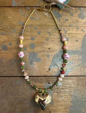 shelby beaded necklace