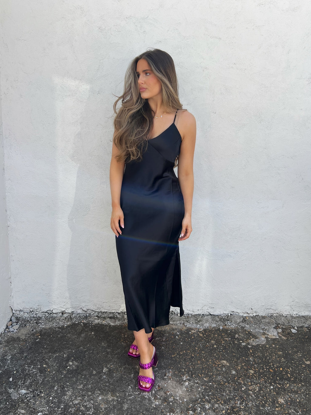 junction satin midi in black