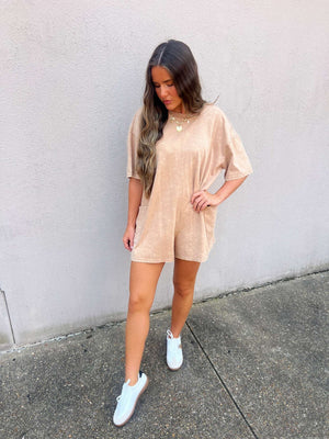 on the go romper - mocha