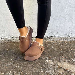 birk clog - brown