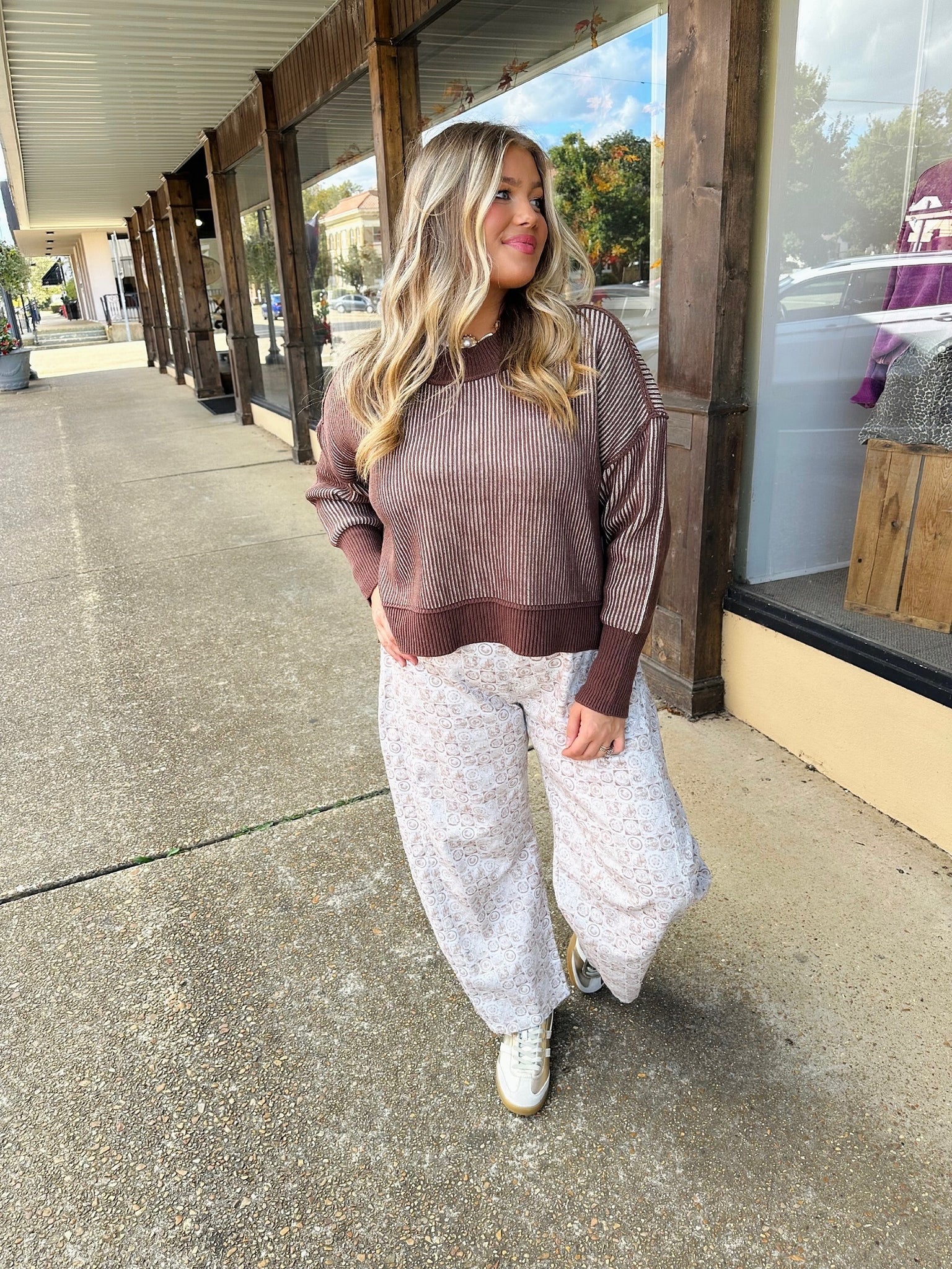 benny sweater in brown